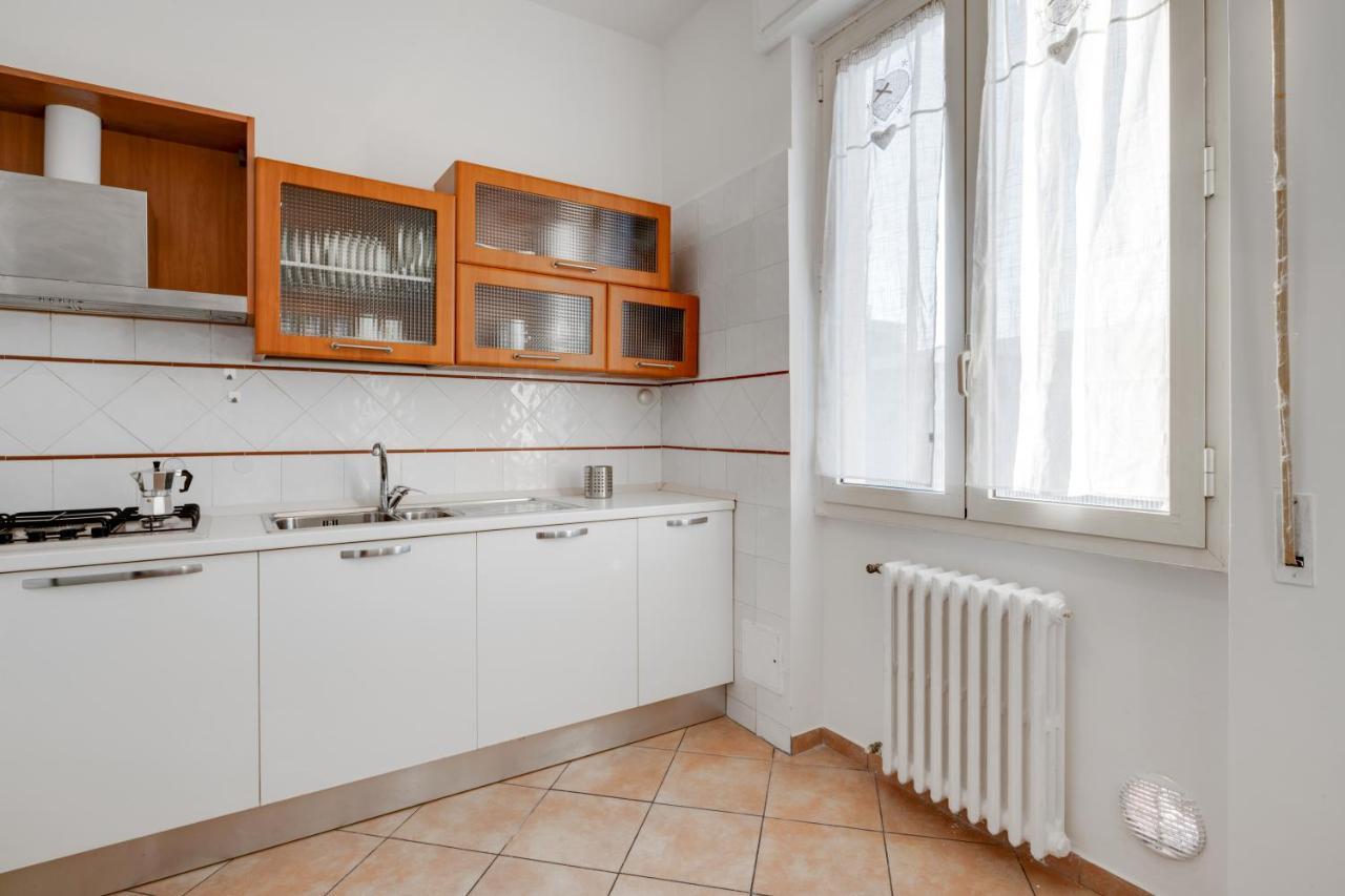 Lulli Cozy Apartment With Balcony Флоренция Экстерьер фото